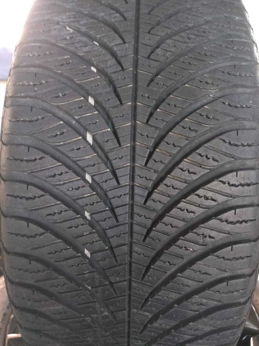 Jante VW Polo anvelope mixte GoodYear AO 215 45 16