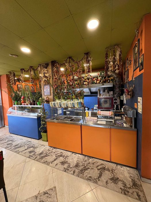 оборудване за заведение за бързо хранене. готово