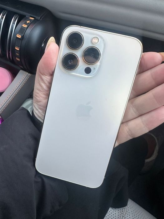 iPhone 13 Pro 256GB в отличном состоянии