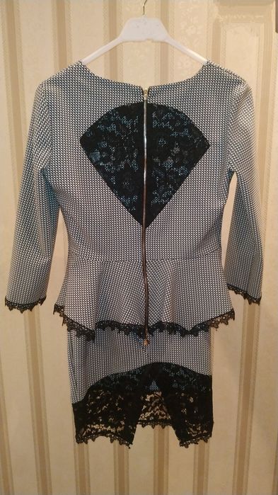 Продается женский костюм