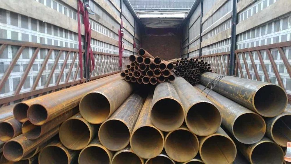 Электросварные и бесшовные трубы в наличии и под заказ!