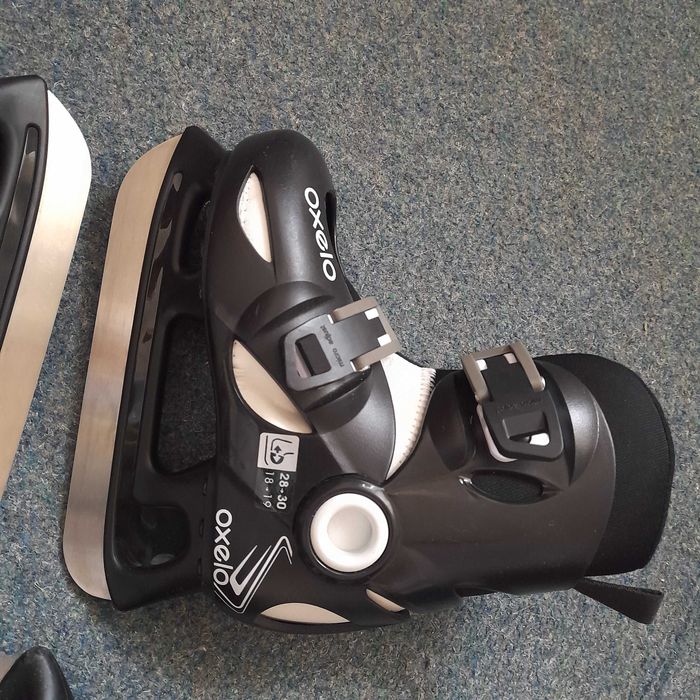 Patine de gheata reglabile 26-28, sau CCM 34-35,