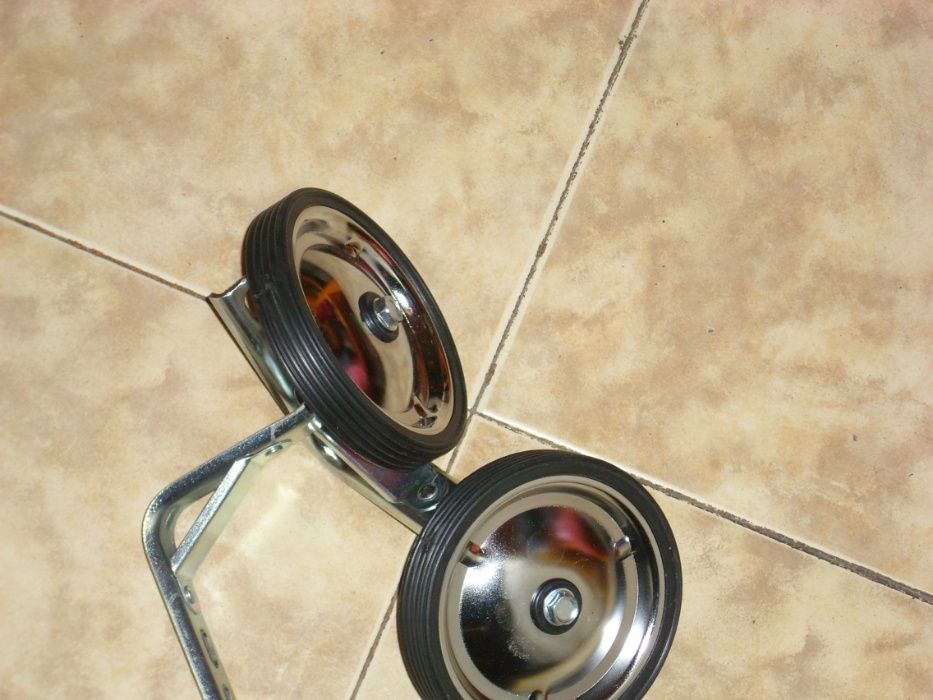 Помощни колела нови за велосипед,колело универсални от 12 до 20 цола.