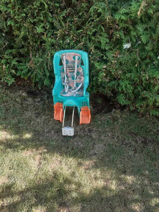 Vand scaunel de copii pentru bicicleta