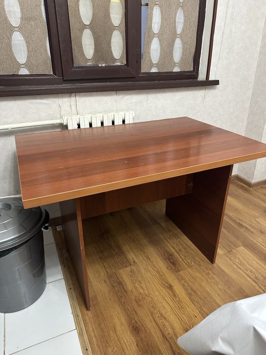 Стол 1.2 м 0.8 м