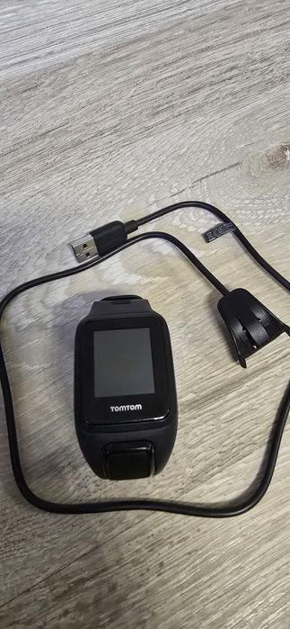 TomTom Runner Cardio – Ca Nou, Purtat Doar de Probă + Încărcător