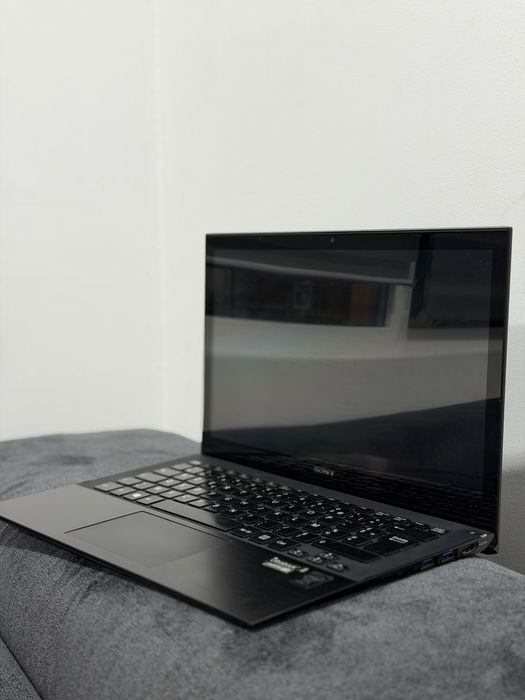 Sony Vaio Ultrabook i7 Лаптоп