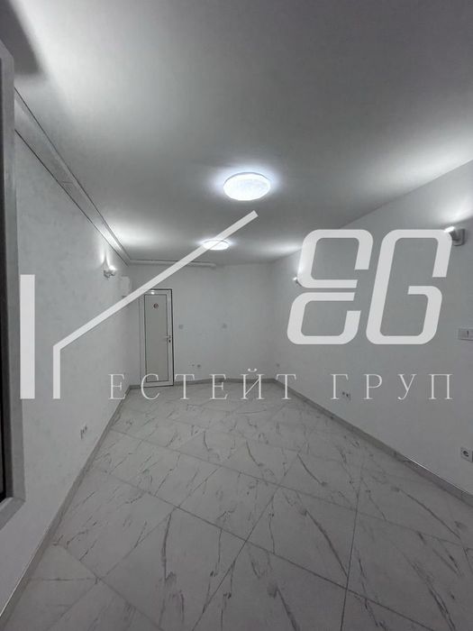 Магазин в Варна-Център площ 24 цена 332