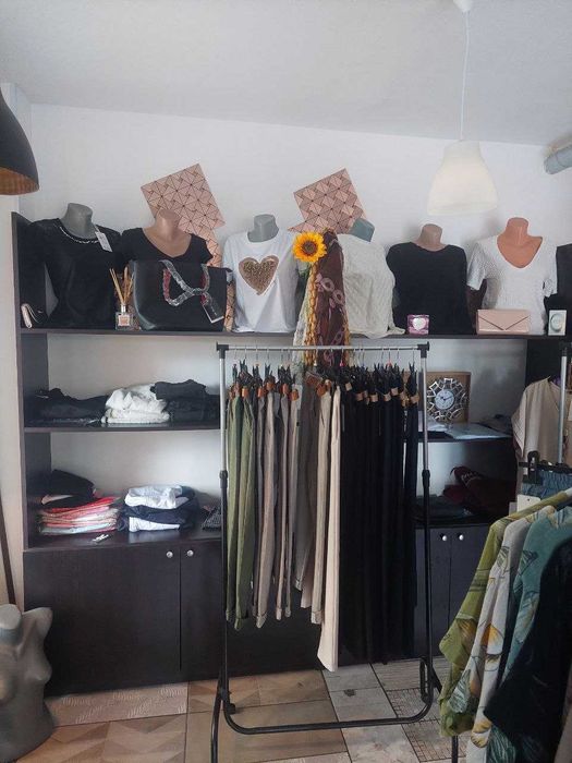 Продавам чисто нови шкафове.скринове за МАГАЗИН. СПЕШНО