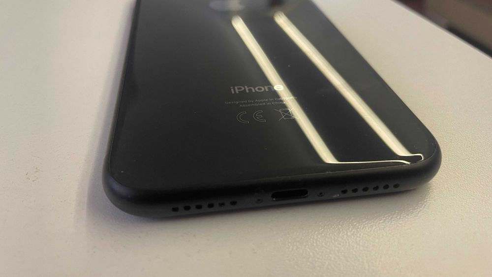 XR 64GB, Negru Impecabil