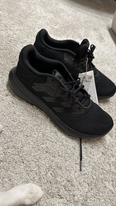 ADIDAS Runner 41 1/3
