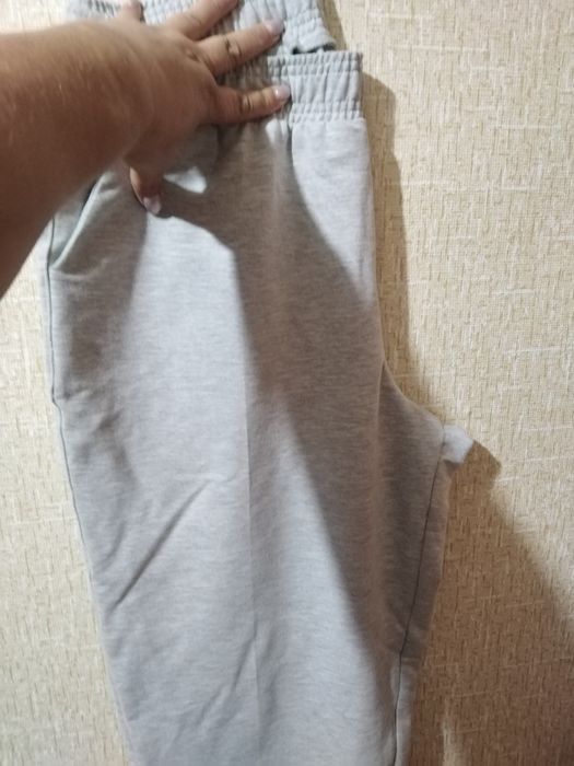 Продам новые спортивные брюки.