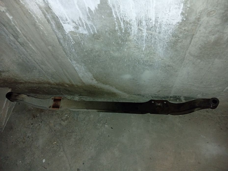 Хундай HD 78 Балка передняя