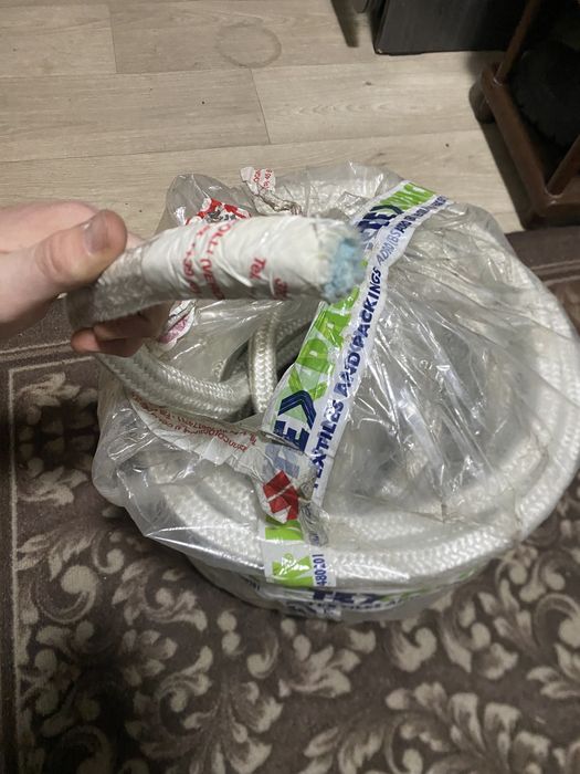 Уплотнительный шнур асбестоволоконный 20*20