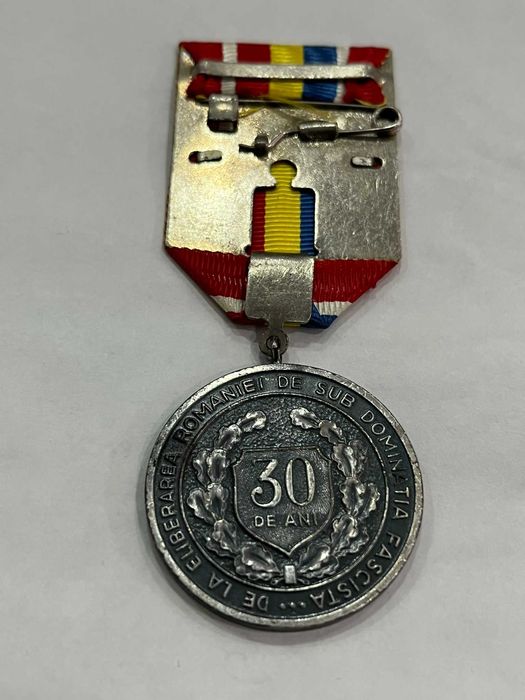 Medalii-Ordinul muncii si Medalie aniversara 1974