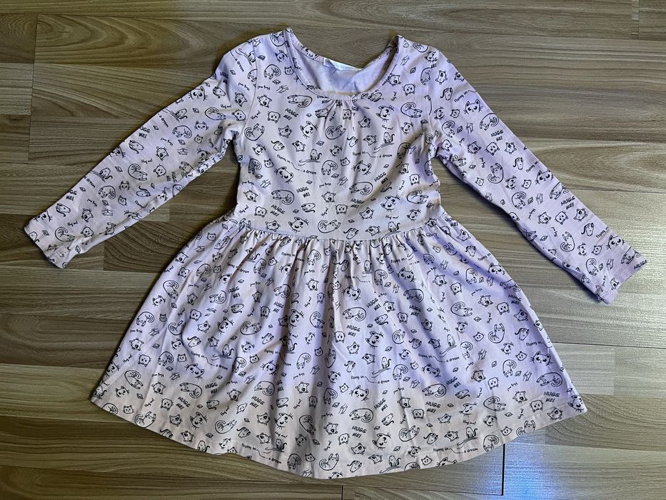 Платье на девочку новое