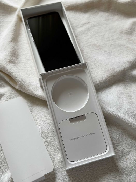 iPhone 15 Pro Max с памет 512GB White Titanium