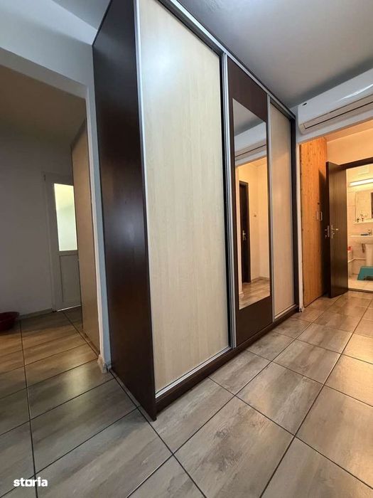 Apartament 4 camere, balcon, Rahova