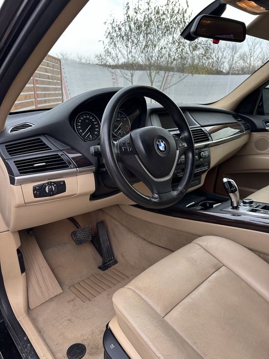 Bmw x5 e70 //3.0-235 cp //4x4// an 2010 // xdrive