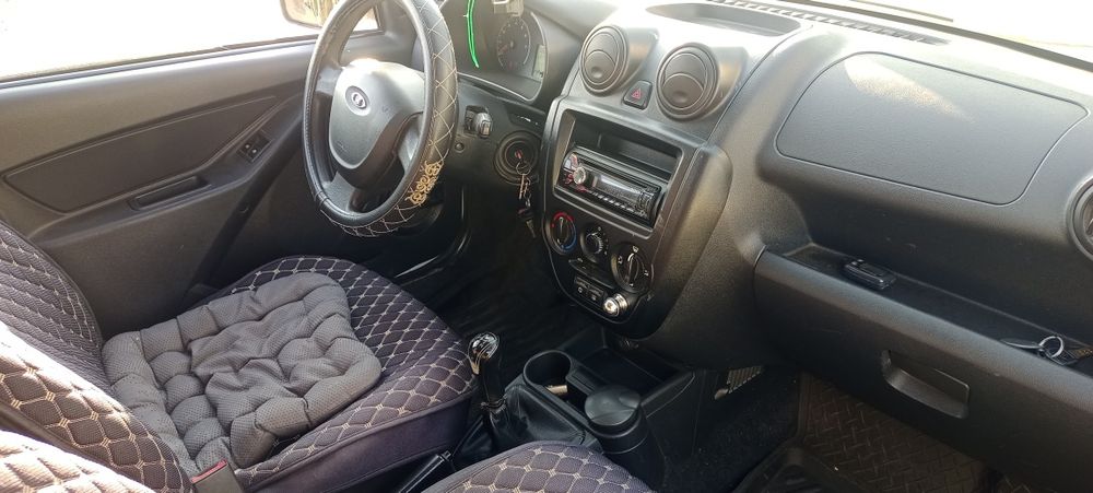 Автомобиль Лада Гранта