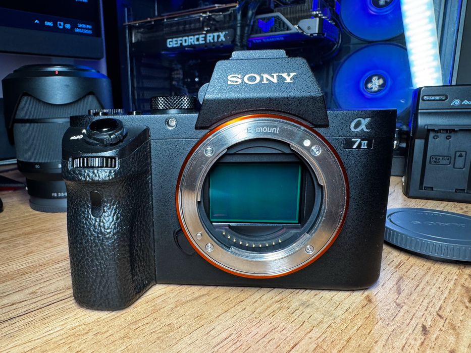 Sony a7 ii 9355 кадъра + обектив 28-70