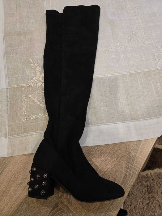 Ботуши/чисто нови/ - велур