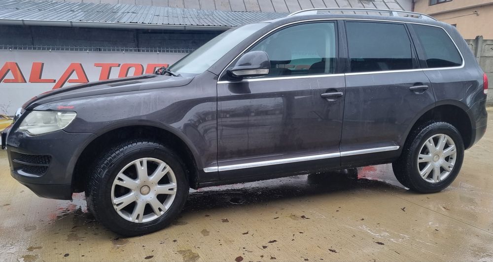 Touareg  2,5l  an  2009manuala