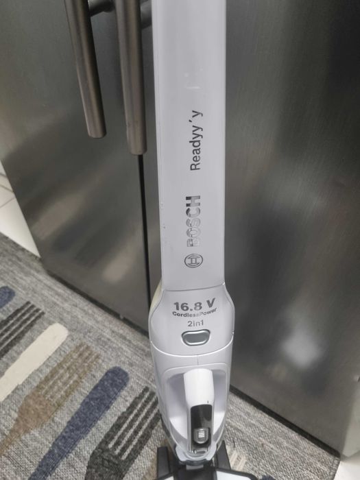 aspirator portabil Bosh