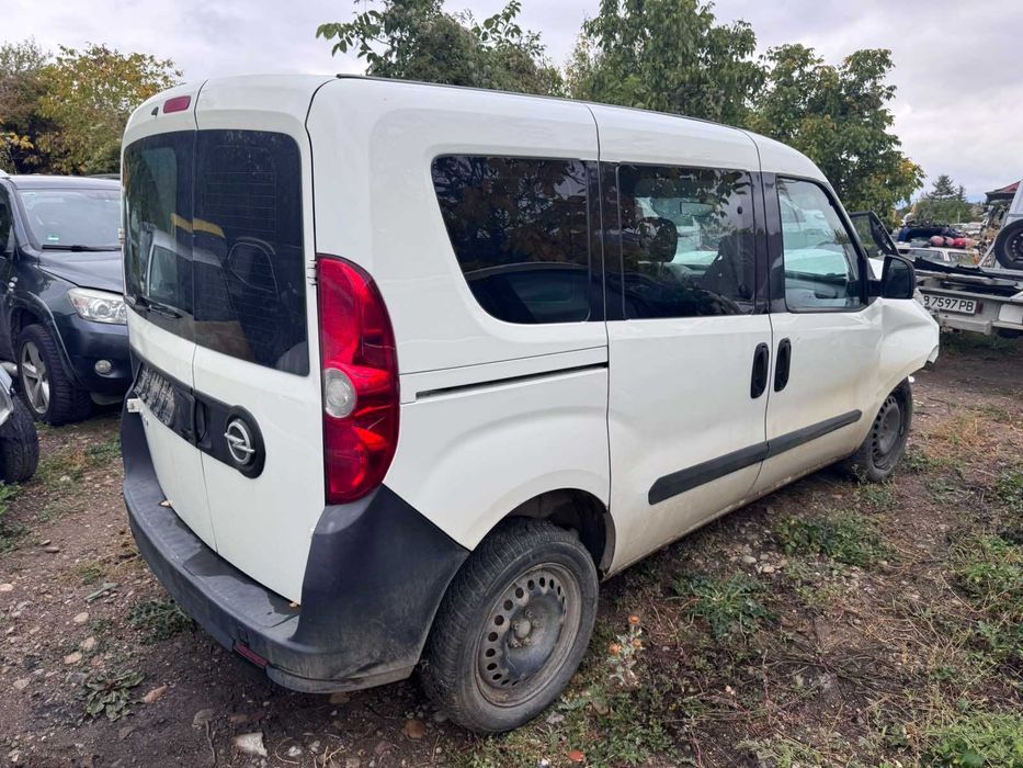 НА ЧАСТИ! Opel Combo VAN 1.6 CDTI 120 кс. 2017 г. Опел Комбо ВАН