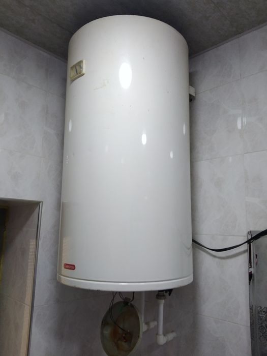 Продам бу Аристон