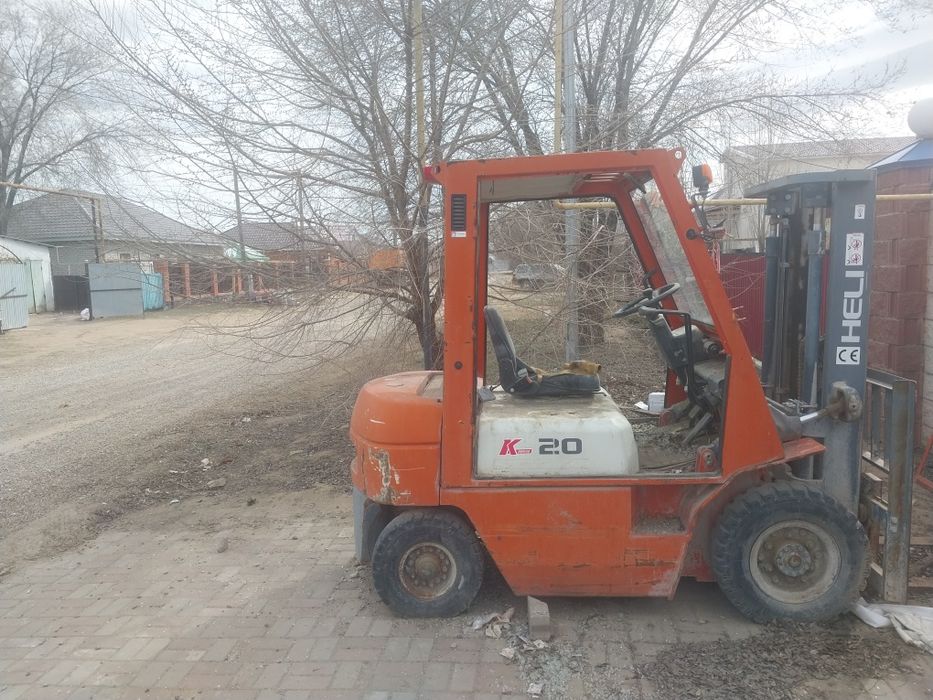 Кара Hely на ходу