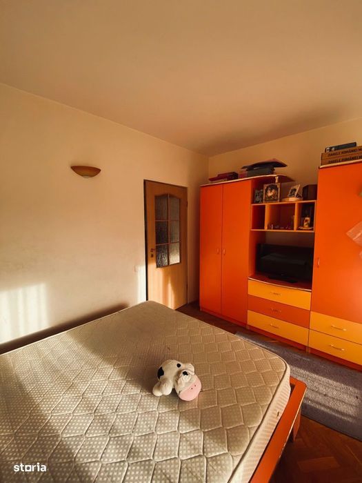 Apartament 4 camere de inchiriat Oradea