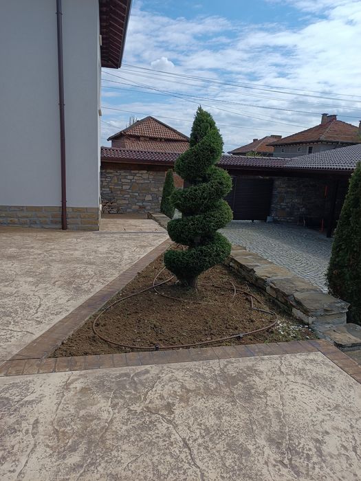 Градински услуги и поддръжка на зелени площи и растителност ULTRA ART