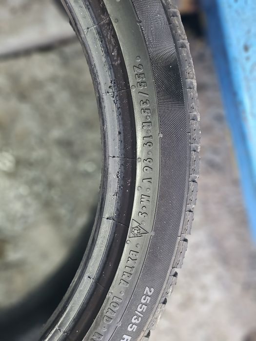 255 35 19 m+s continental