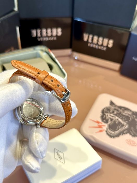 Дамски часовник FOSSIL ES4701 - НАМАЛЕН