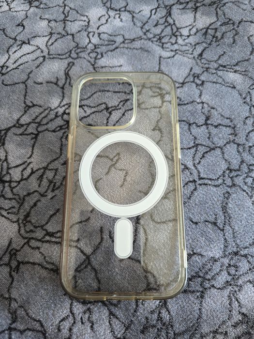 Кейсове за iphone 14 pro