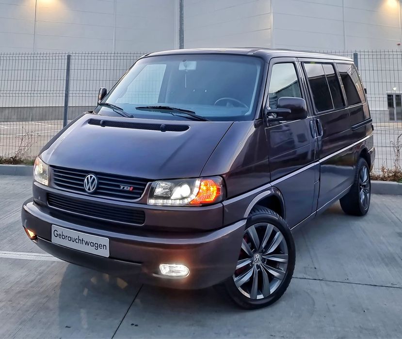 VW Caravelle 2.5Tdi 151Cp 2003 8locuri Clima spate Usi pe ambele parti