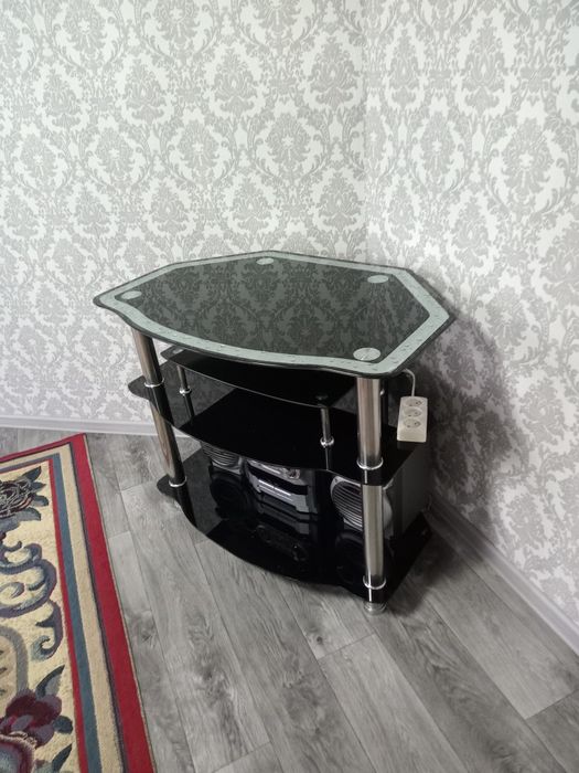 Продам тумба под телевизор