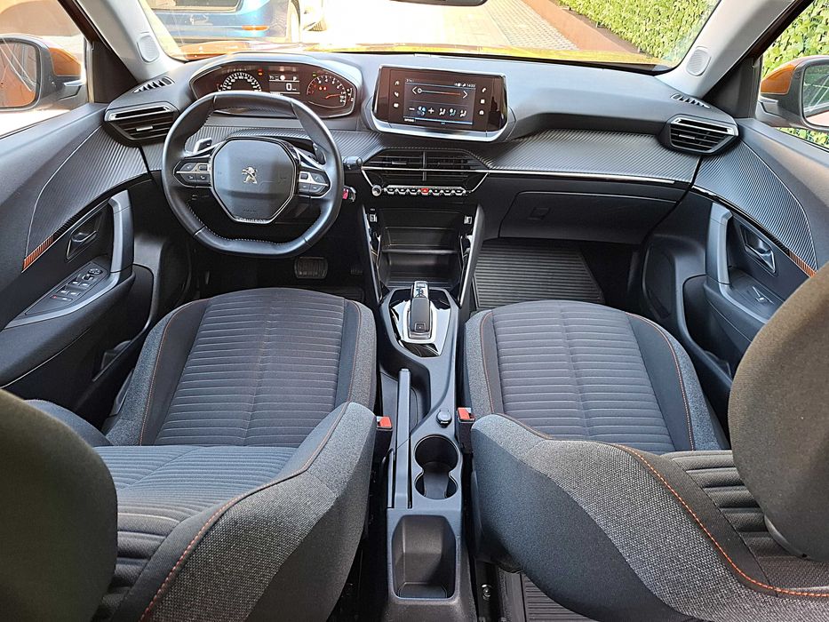 Peugeot 2008 1.2i/130cp Automatic Model Active-Business Euro6