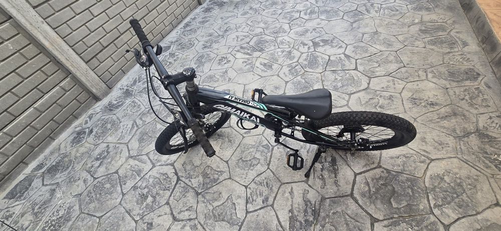 Bicicletă copii 7-10 ani