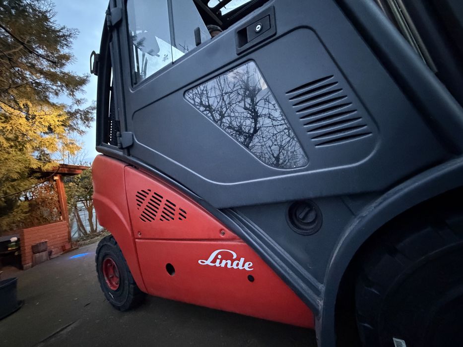 Мотокар Linde H30D-01 – Дизелов, Триплекс, 3000 кг