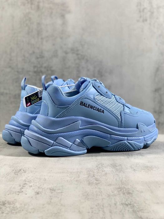 Adidasi Balenciaga Triple S Calitate Premium