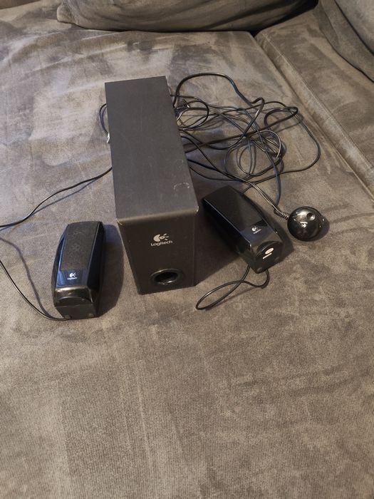 Logitech S220 Тонколони