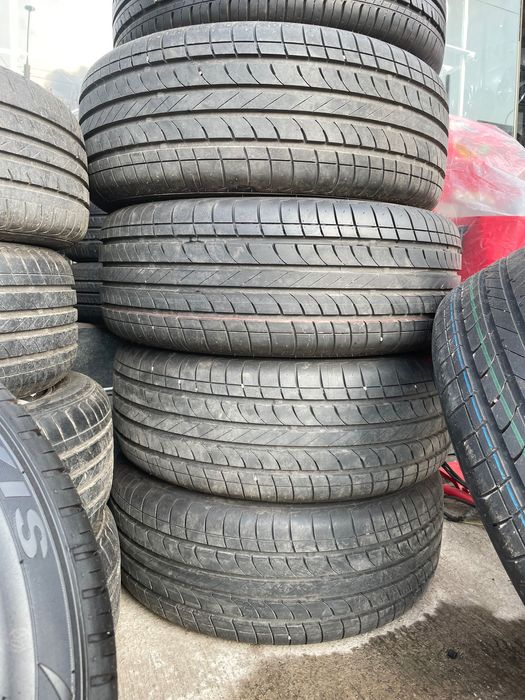 BU/U Tracker Premier Diska Bars 215/55R17