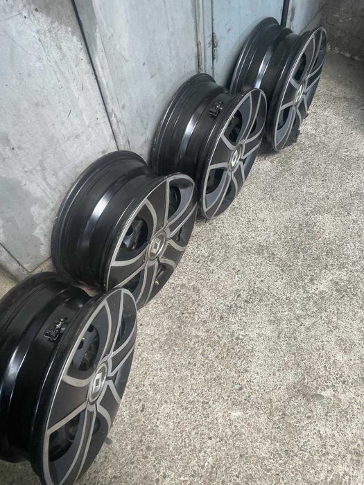 Jante tabla,cu capace pentru Megan3,Megan,R16.