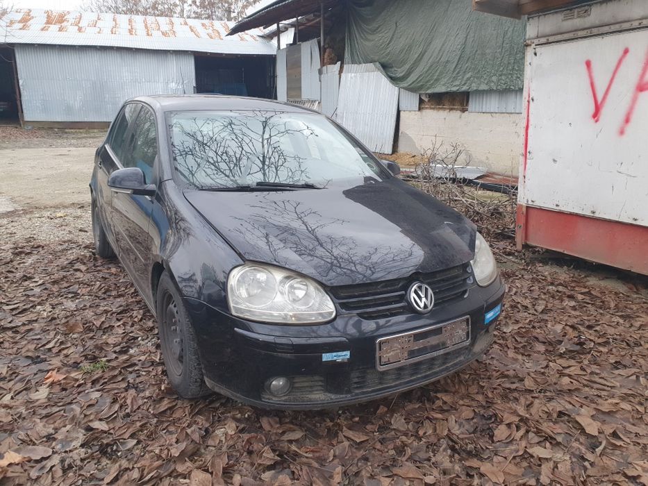 Dezmembrez Golf 5 1.9 si 1.4