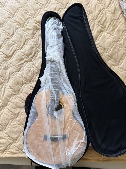 vand instrumente muzicale