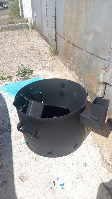 Печь и казан 12л.Новый