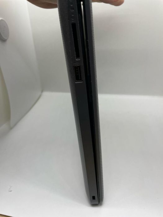 Laptop HP 250 G7 cu procesor Intel(R) Core(TM) i3-1005G1 -P-