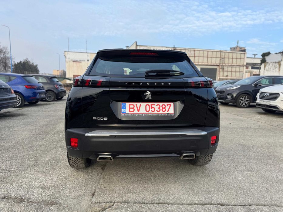 Peugeot 2008 1.2 Pure Tech Active Business